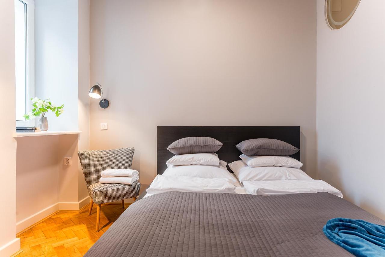 Poznanska Serviced Apartments Варшава Екстериор снимка