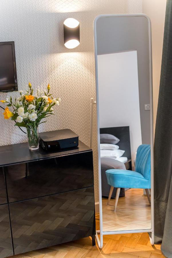 Poznanska Serviced Apartments Варшава Екстериор снимка
